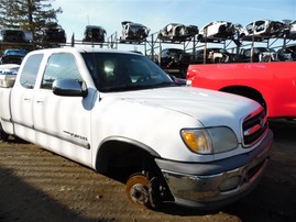 2002 Toyota Tundra SR5 White Extended Cab 4.7L AT 2WD #Z22136